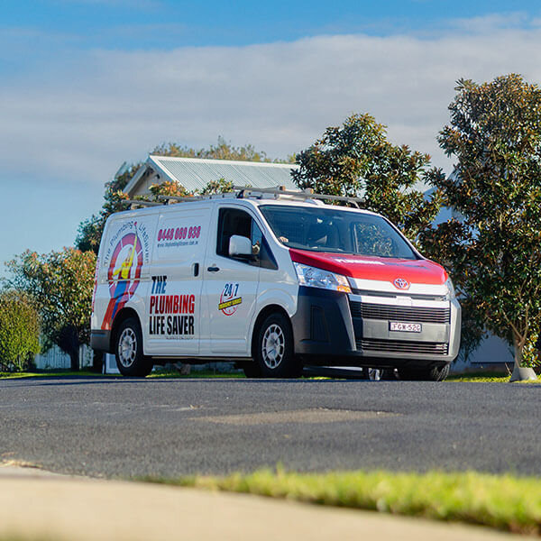 plumbing-lifesaver-van-photo
